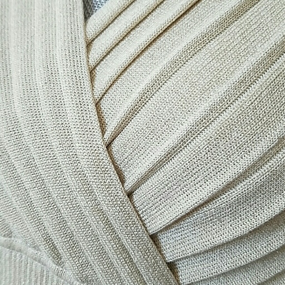 Macy’s Metallic Petite Top - Picture 4 of 7